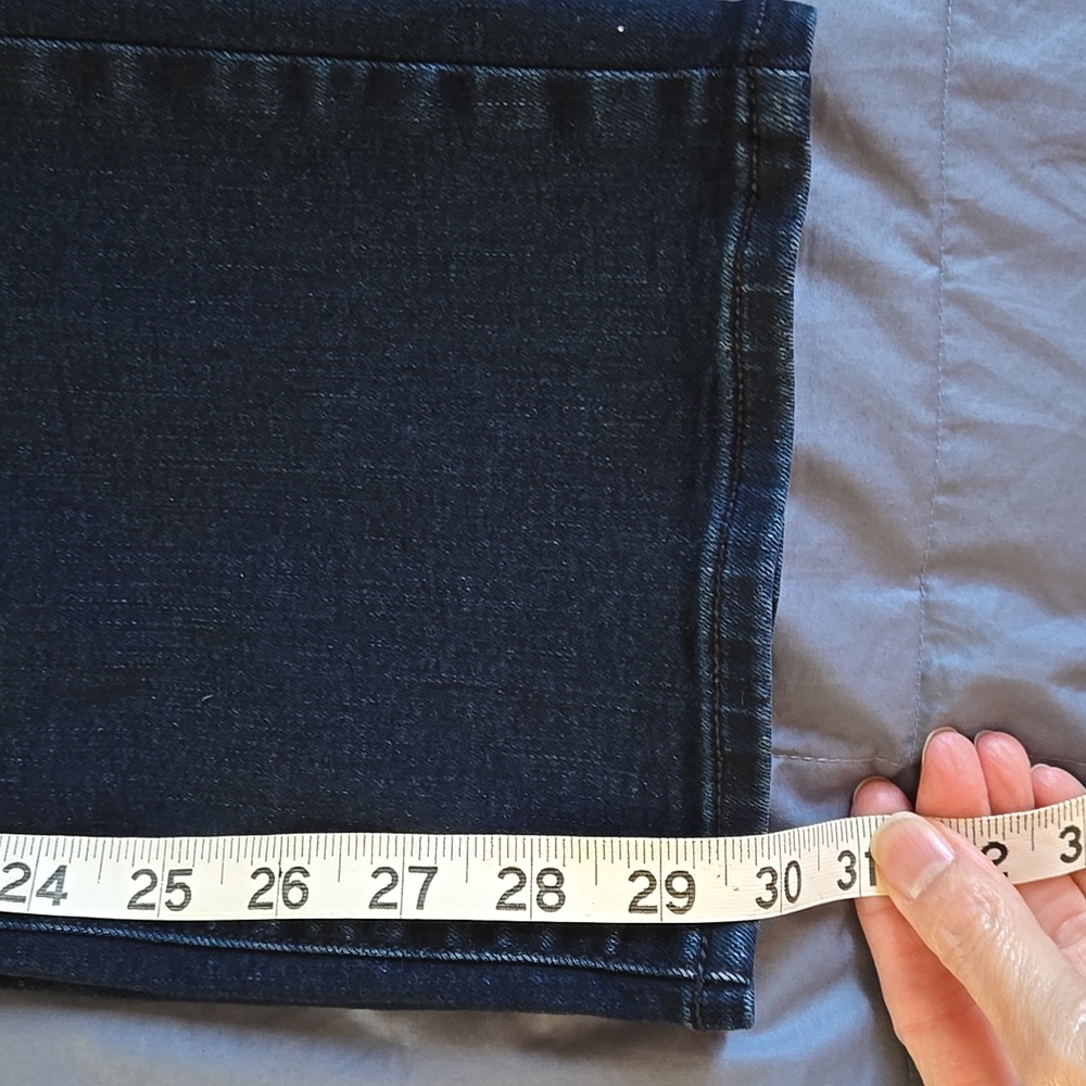 Talbot's Straight Leg Jeans Size 18W. Like new. - Picture 5 of 7